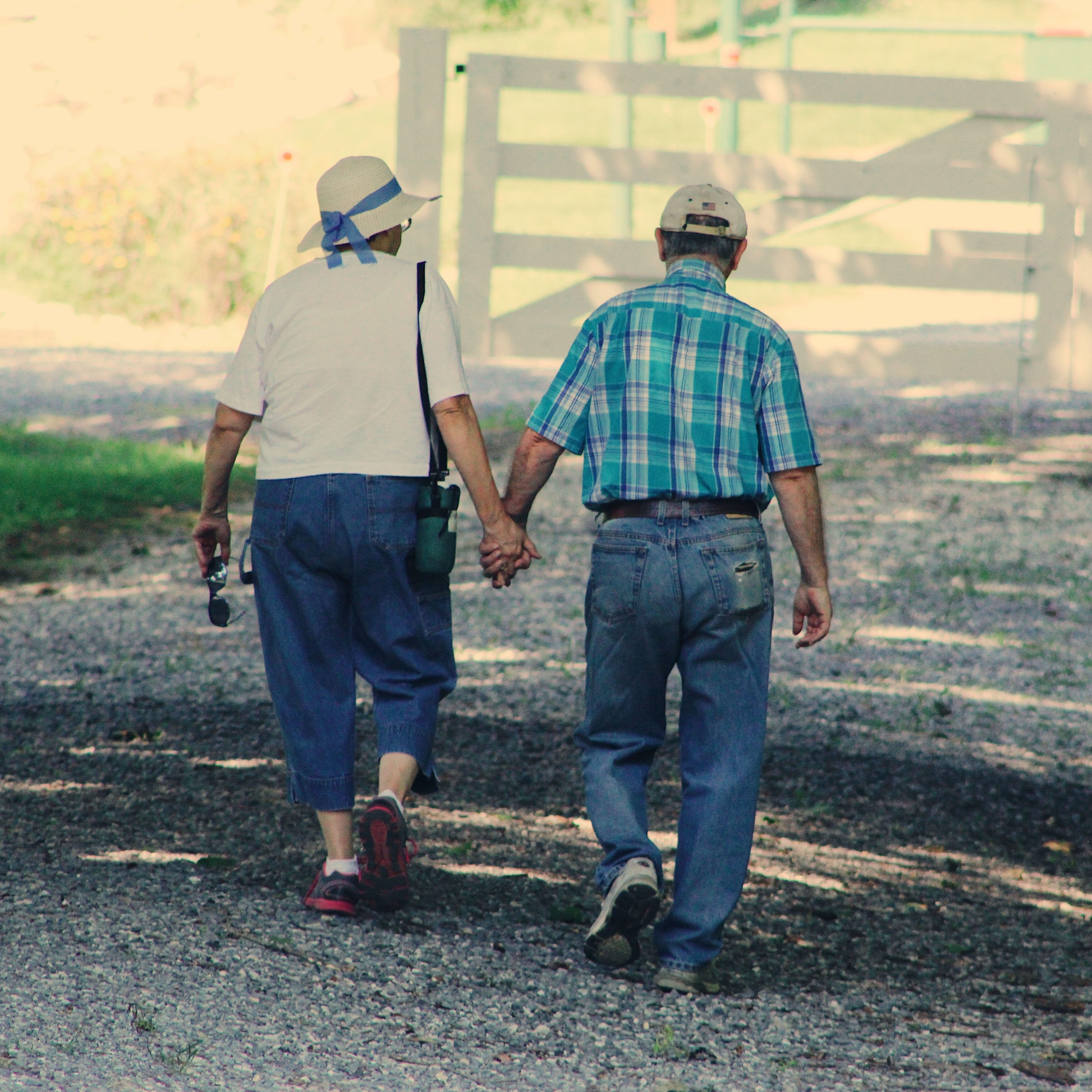 cropped-adults-cap-couple-906111.jpg